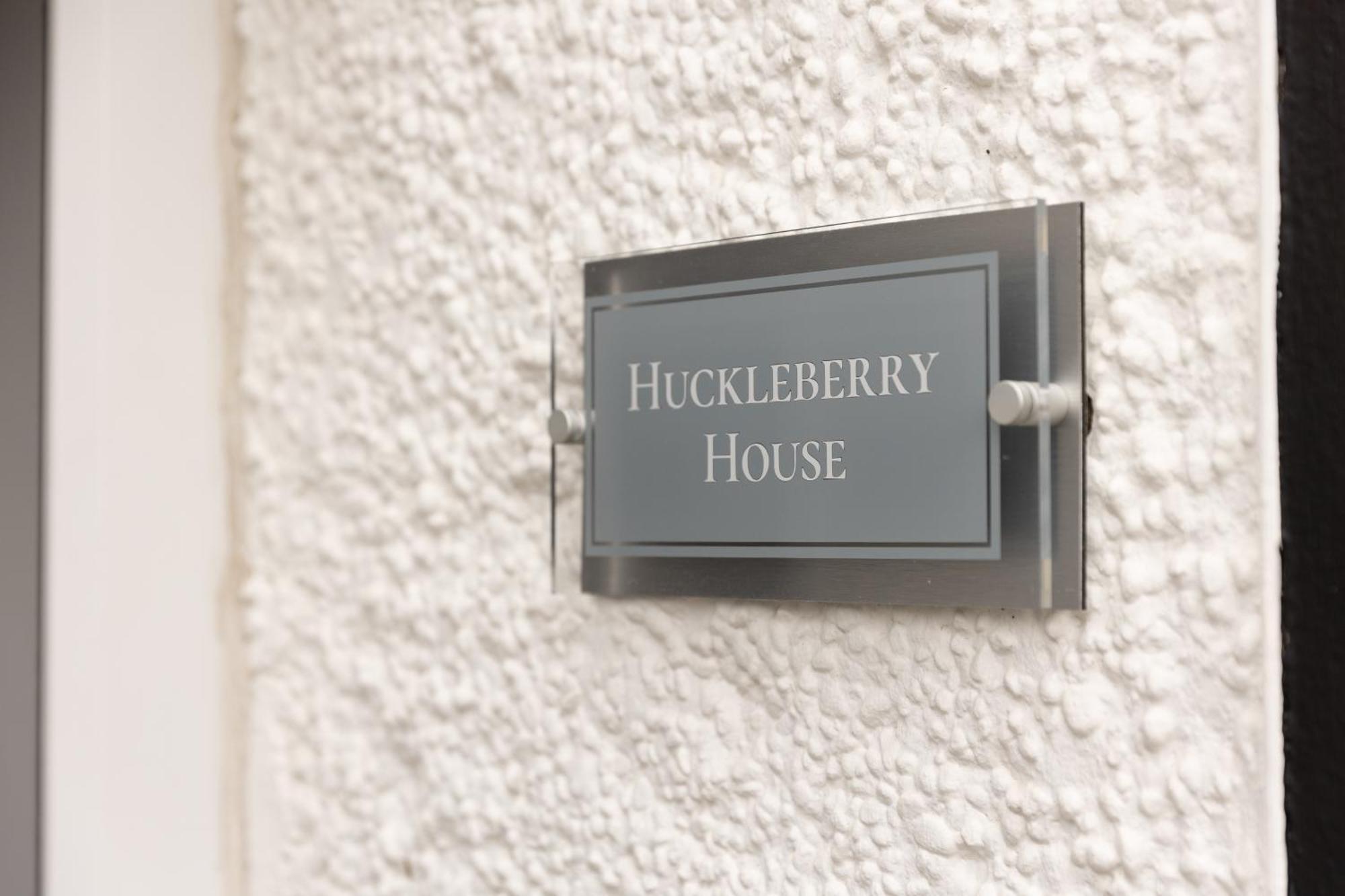 Huckleberry House Apartment Lowick  Exterior photo